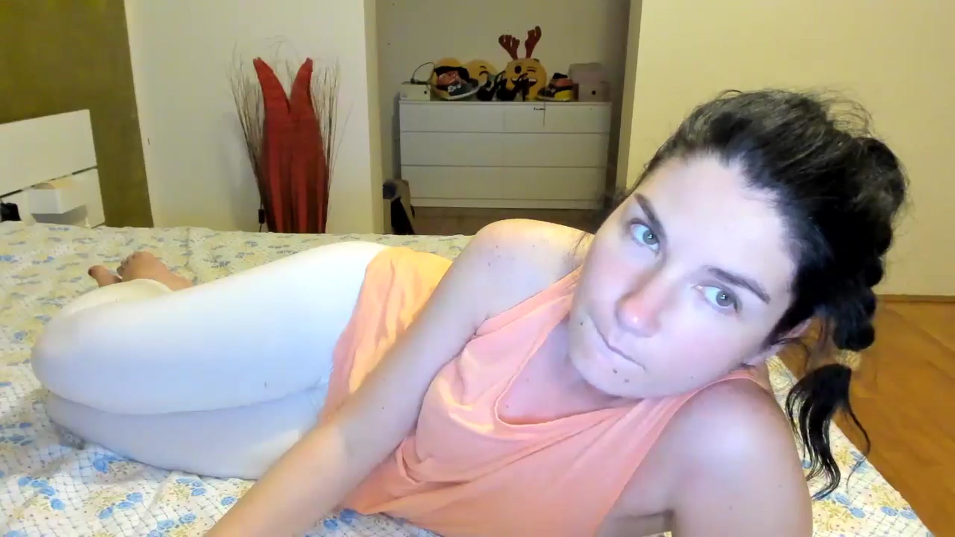 Gallery image thumbnail from SiouxPrincess's myfreecams stream on, 05/14/2024, 23:12 image 19 of 20