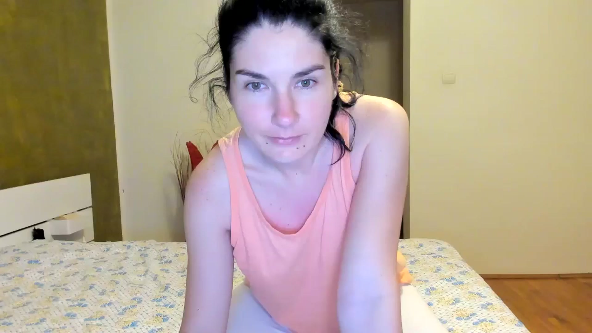 Gallery image thumbnail from SiouxPrincess's myfreecams stream on, 05/14/2024, 23:12 image 6 of 20