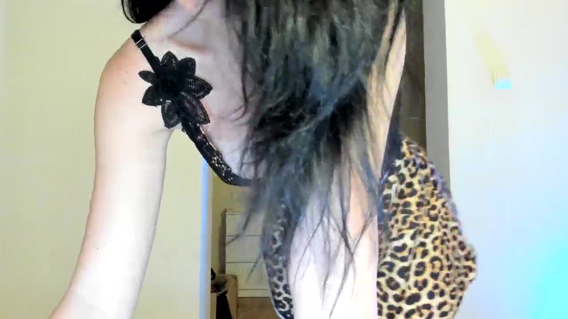 Gallery image thumbnail from SiouxPrincess's myfreecams stream on, 05/18/2024, 23:20 image 18 of 20