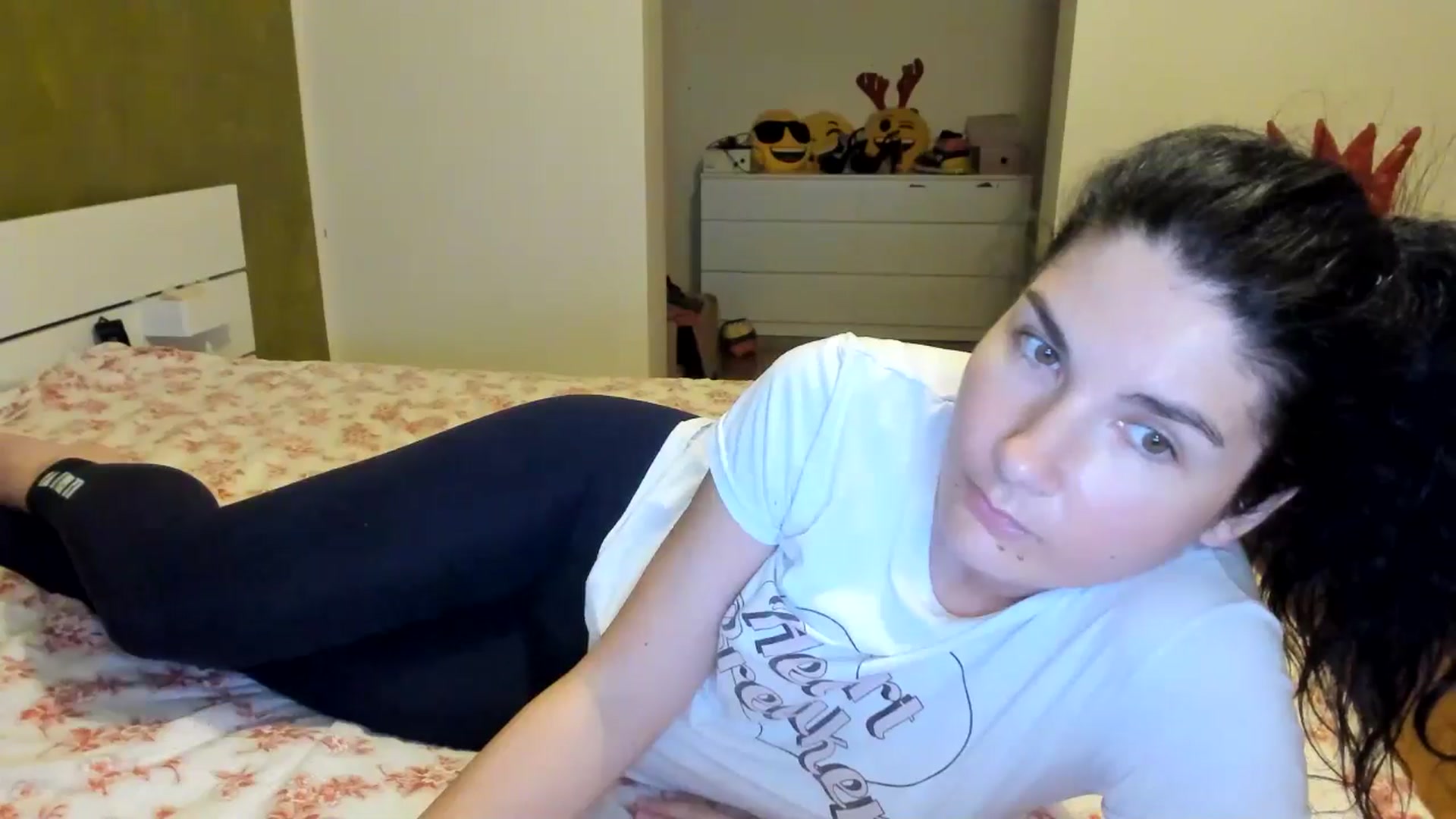 Gallery image thumbnail from SiouxPrincess's myfreecams stream on, 05/24/2024, 21:55 image 16 of 20