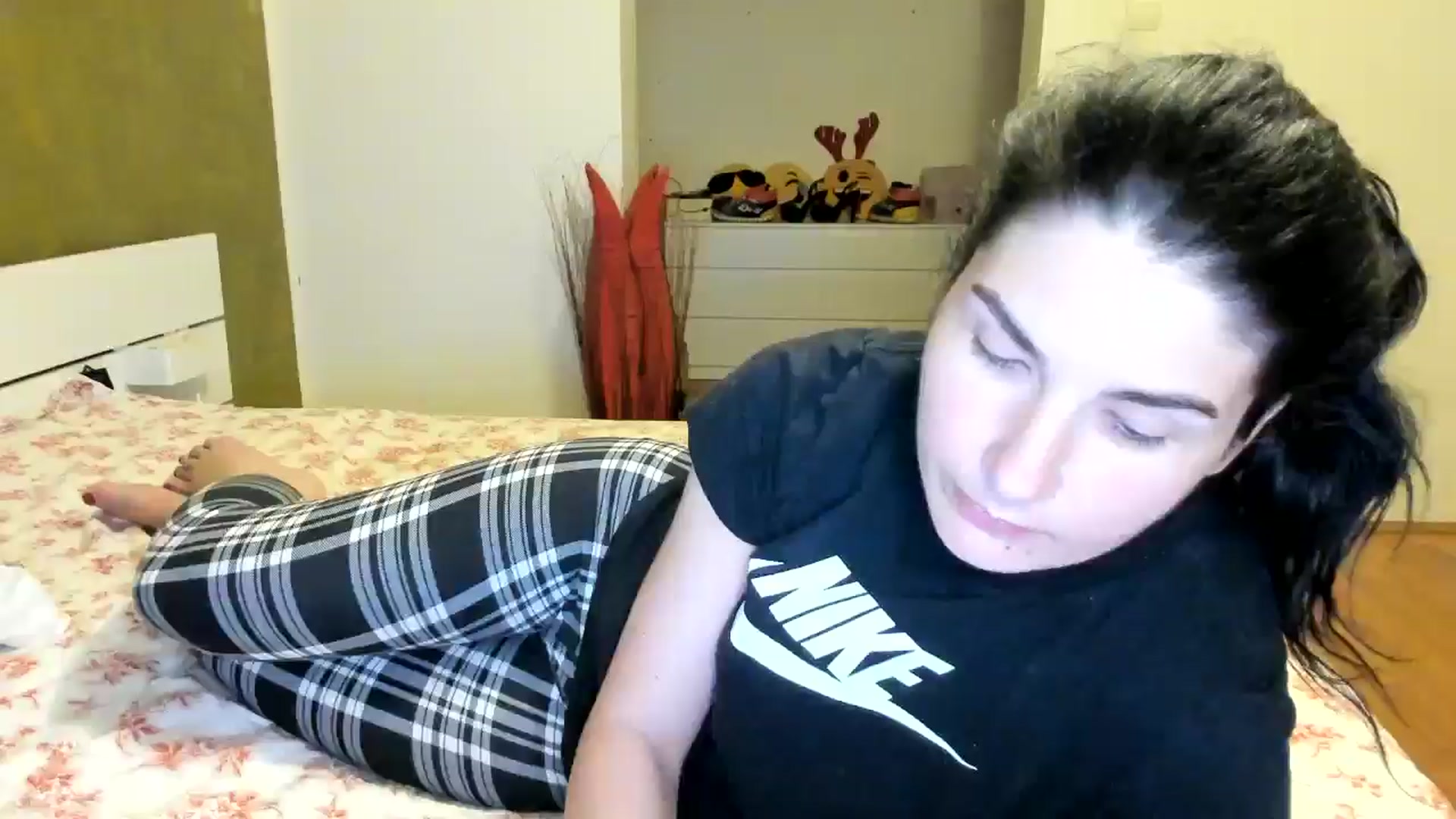 Gallery image thumbnail from SiouxPrincess's myfreecams stream on, 05/28/2024, 21:34 image 2 of 20