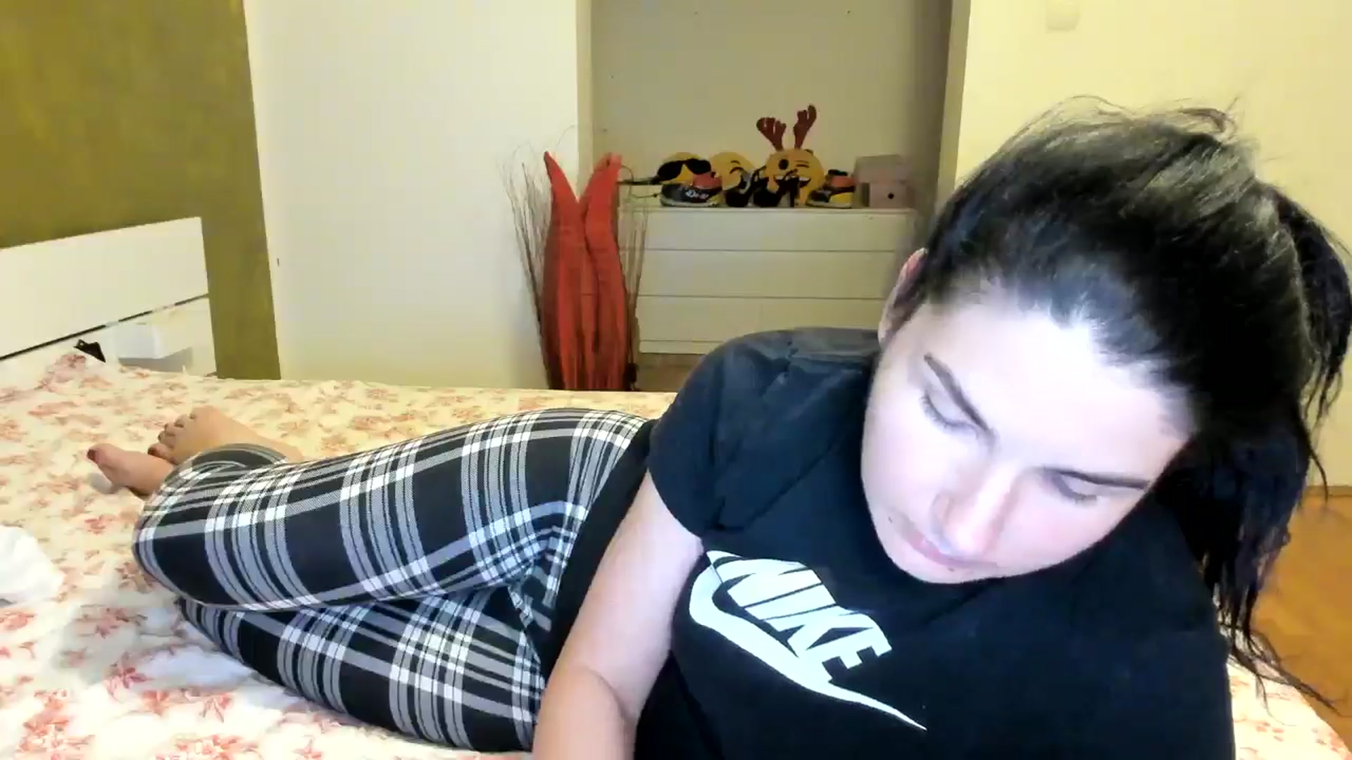 Gallery image thumbnail from SiouxPrincess's myfreecams stream on, 05/28/2024, 21:34 image 19 of 20