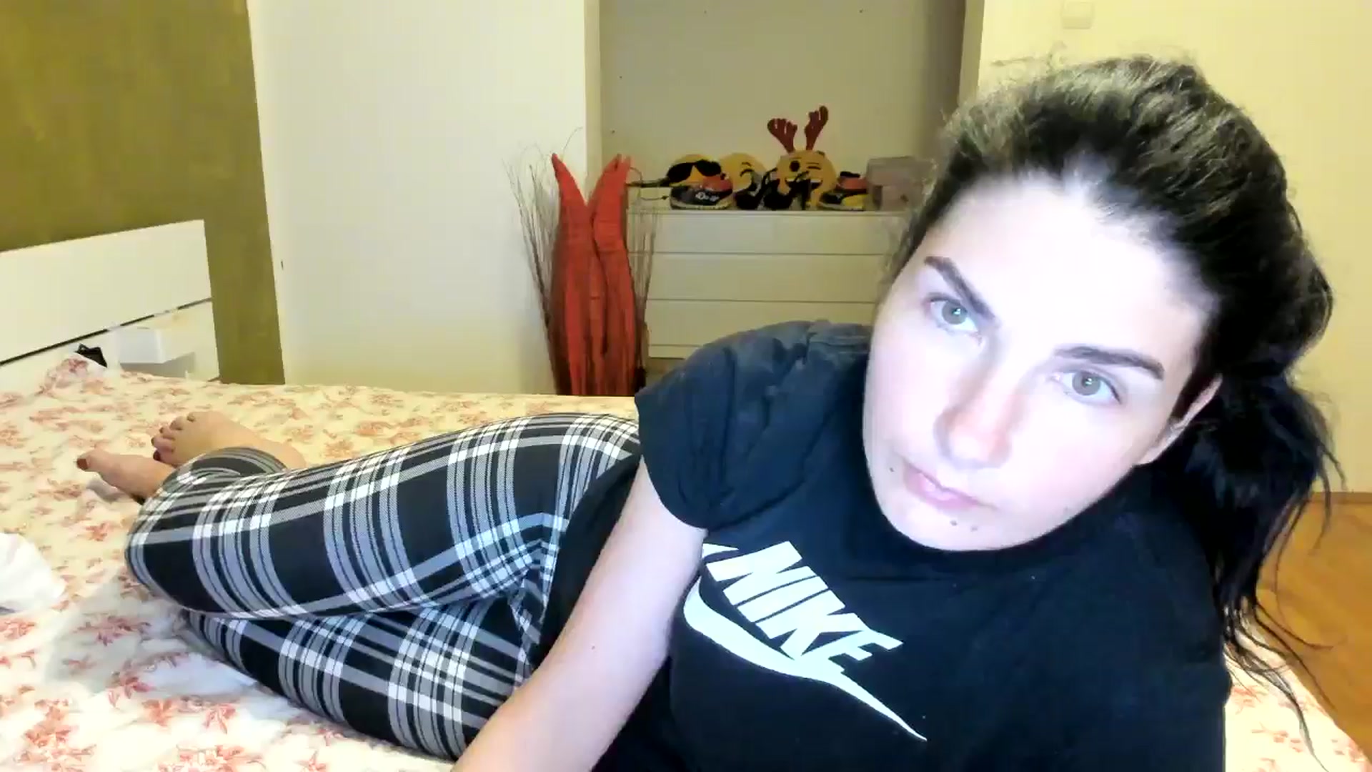 Gallery image thumbnail from SiouxPrincess's myfreecams stream on, 05/28/2024, 21:34 image 3 of 20