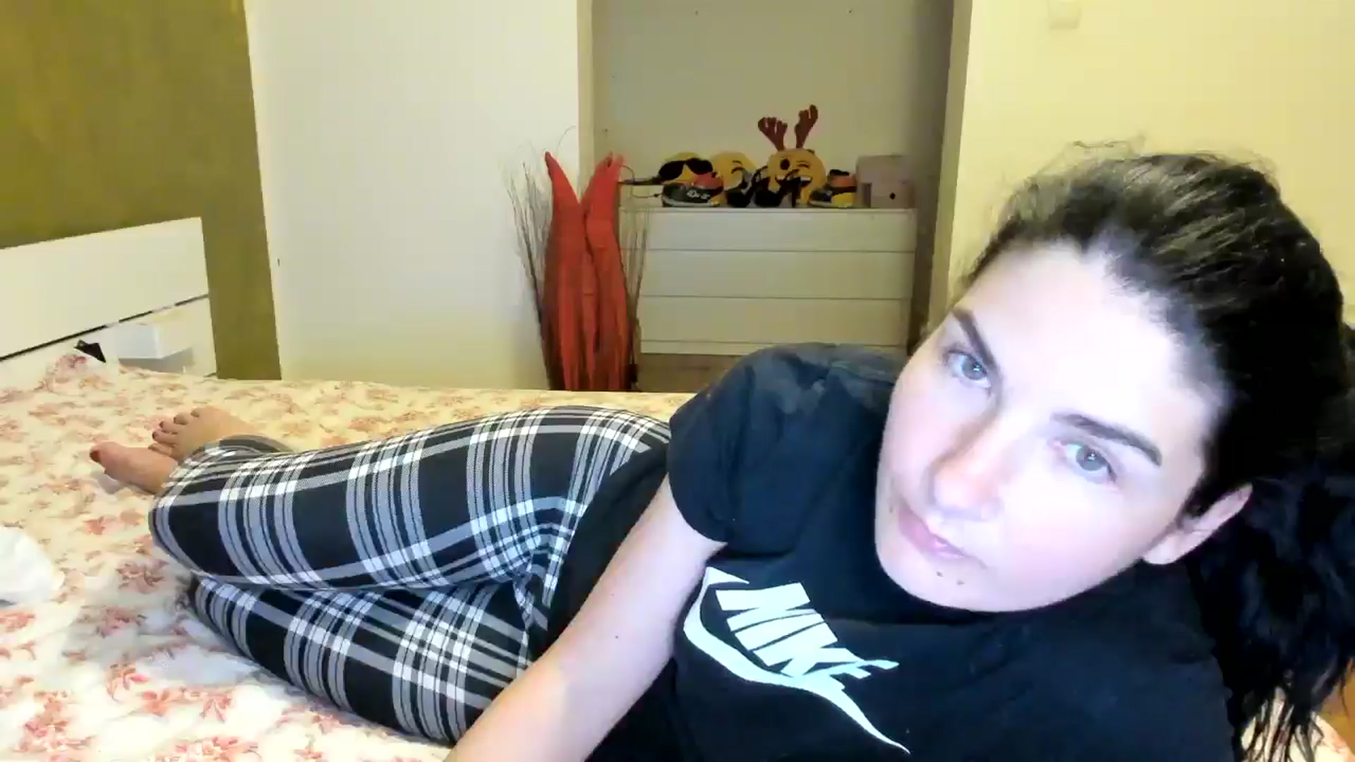 Gallery image thumbnail from SiouxPrincess's myfreecams stream on, 05/28/2024, 21:34 image 6 of 20