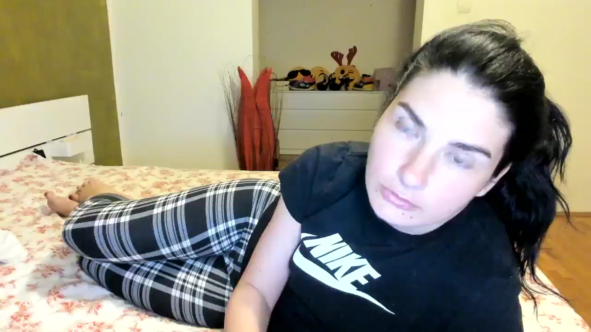 Gallery image thumbnail from SiouxPrincess's myfreecams stream on, 05/28/2024, 22:21 image 2 of 20