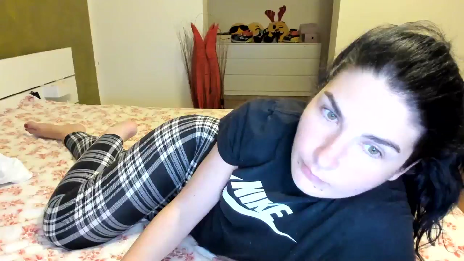 Gallery image thumbnail from SiouxPrincess's myfreecams stream on, 05/28/2024, 22:21 image 7 of 20