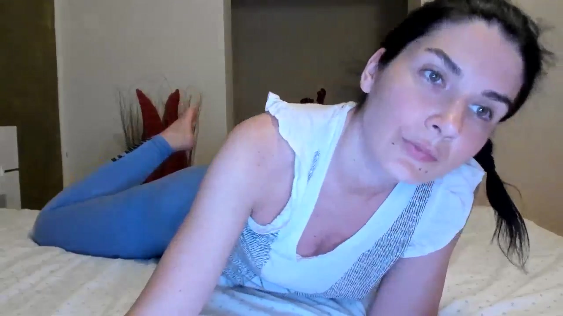 Gallery image thumbnail from SiouxPrincess's myfreecams stream on, 05/30/2024, 22:14 image 19 of 20