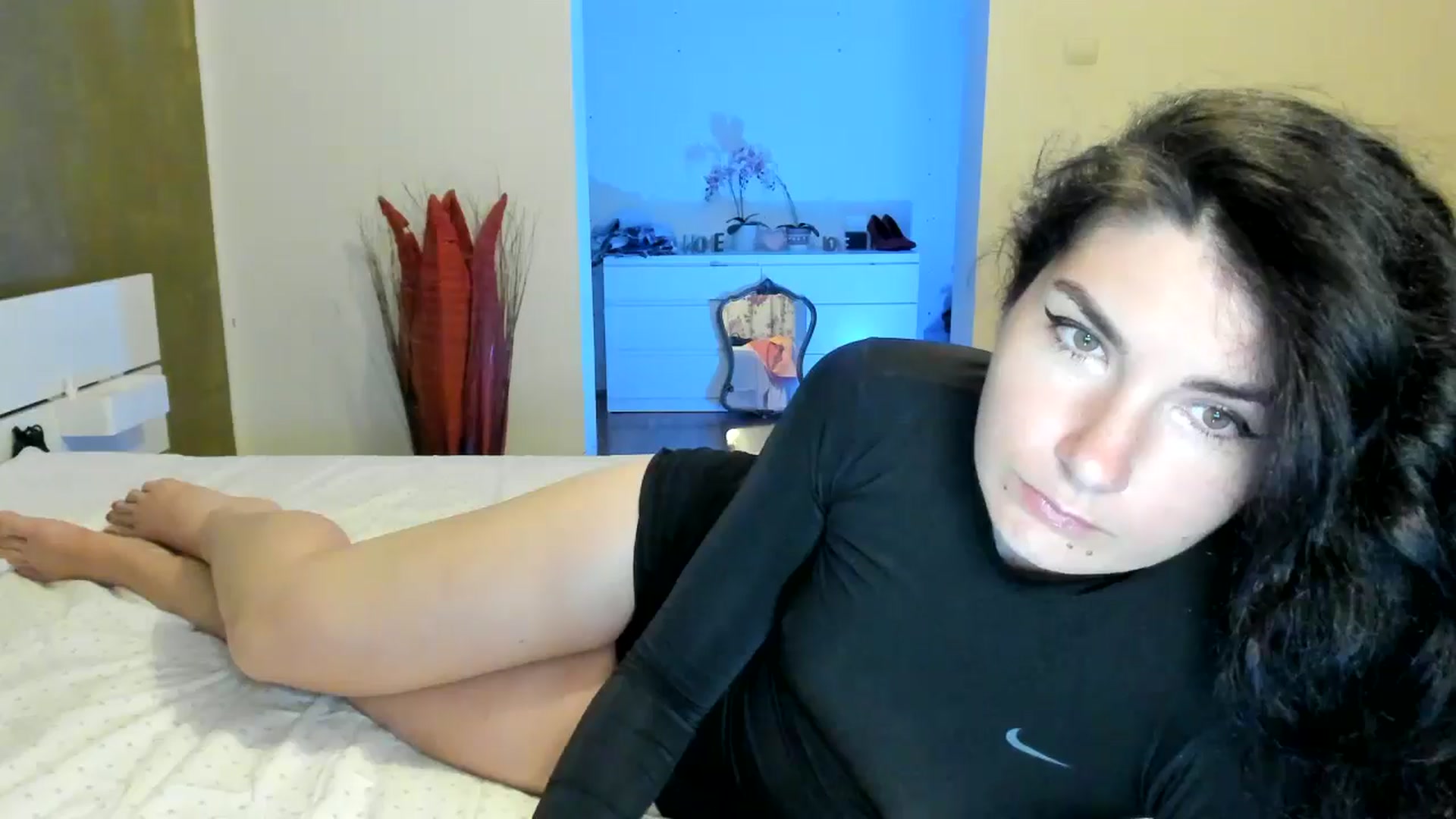 Gallery image thumbnail from SiouxPrincess's myfreecams stream on, 06/13/2024, 23:23 image 11 of 20