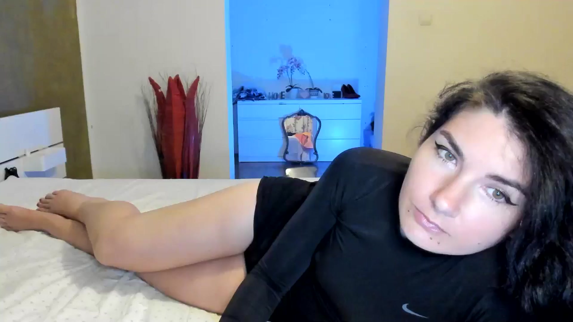 Gallery image thumbnail from SiouxPrincess's myfreecams stream on, 06/13/2024, 23:23 image 16 of 20