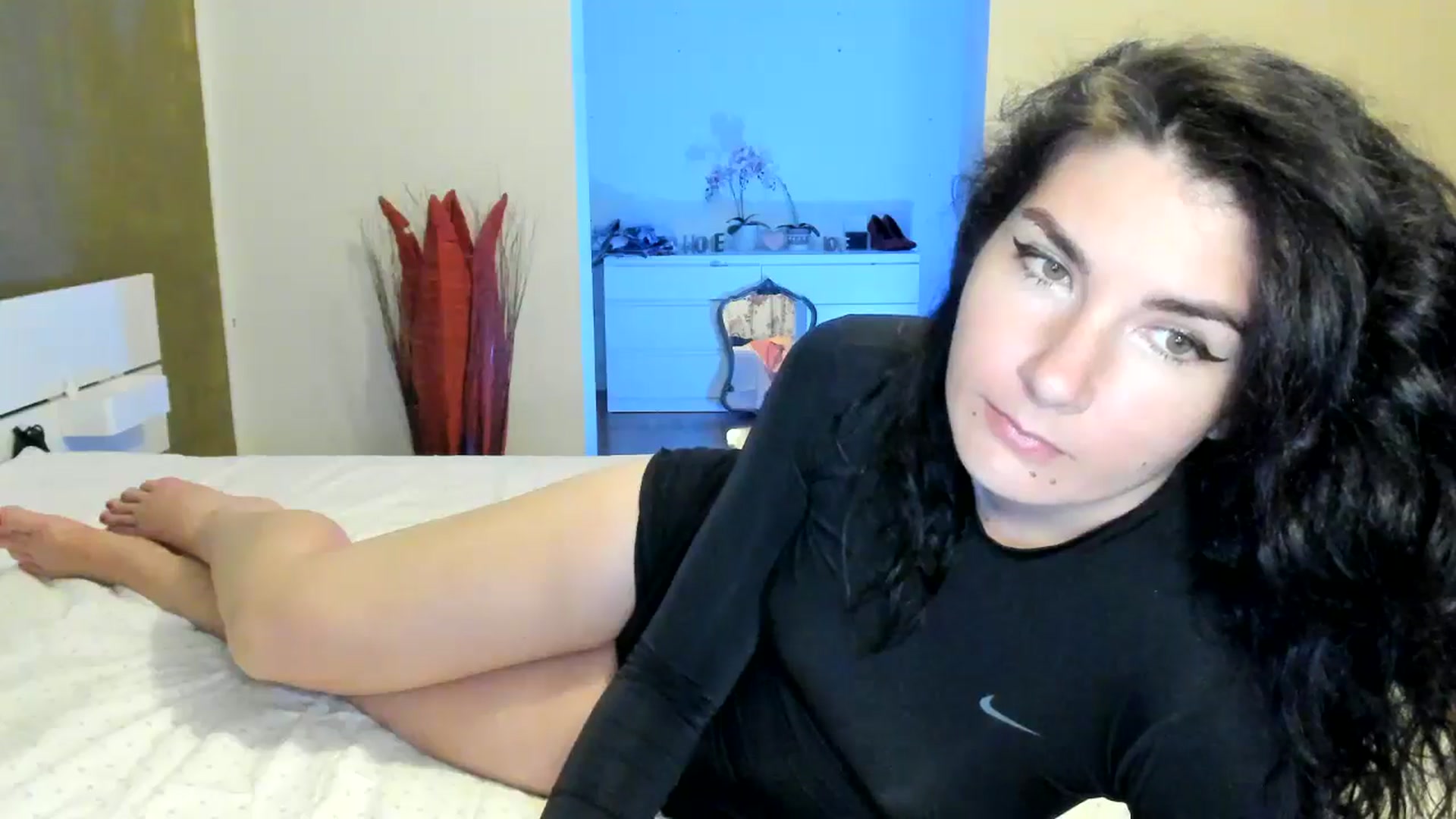 Gallery image thumbnail from SiouxPrincess's myfreecams stream on, 06/13/2024, 23:23 image 9 of 20