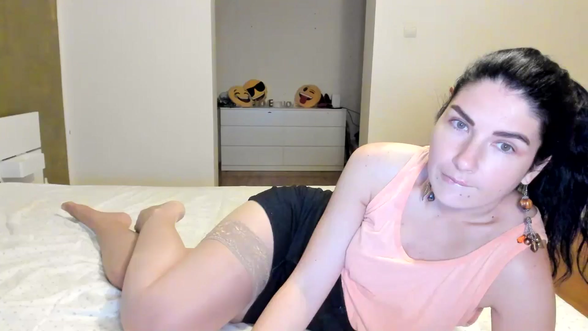 Gallery image thumbnail from SiouxPrincess's myfreecams stream on, 06/18/2024, 23:16 image 10 of 20
