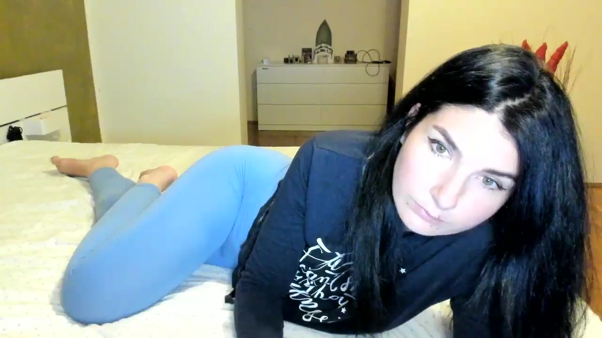 Gallery image thumbnail from SiouxPrincess's myfreecams stream on, 06/20/2024, 23:12 image 13 of 20