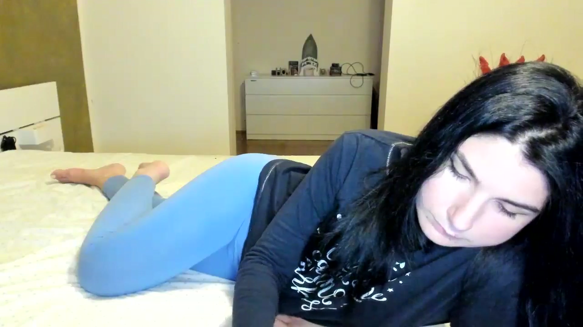 Gallery image thumbnail from SiouxPrincess's myfreecams stream on, 06/20/2024, 23:12 image 8 of 20
