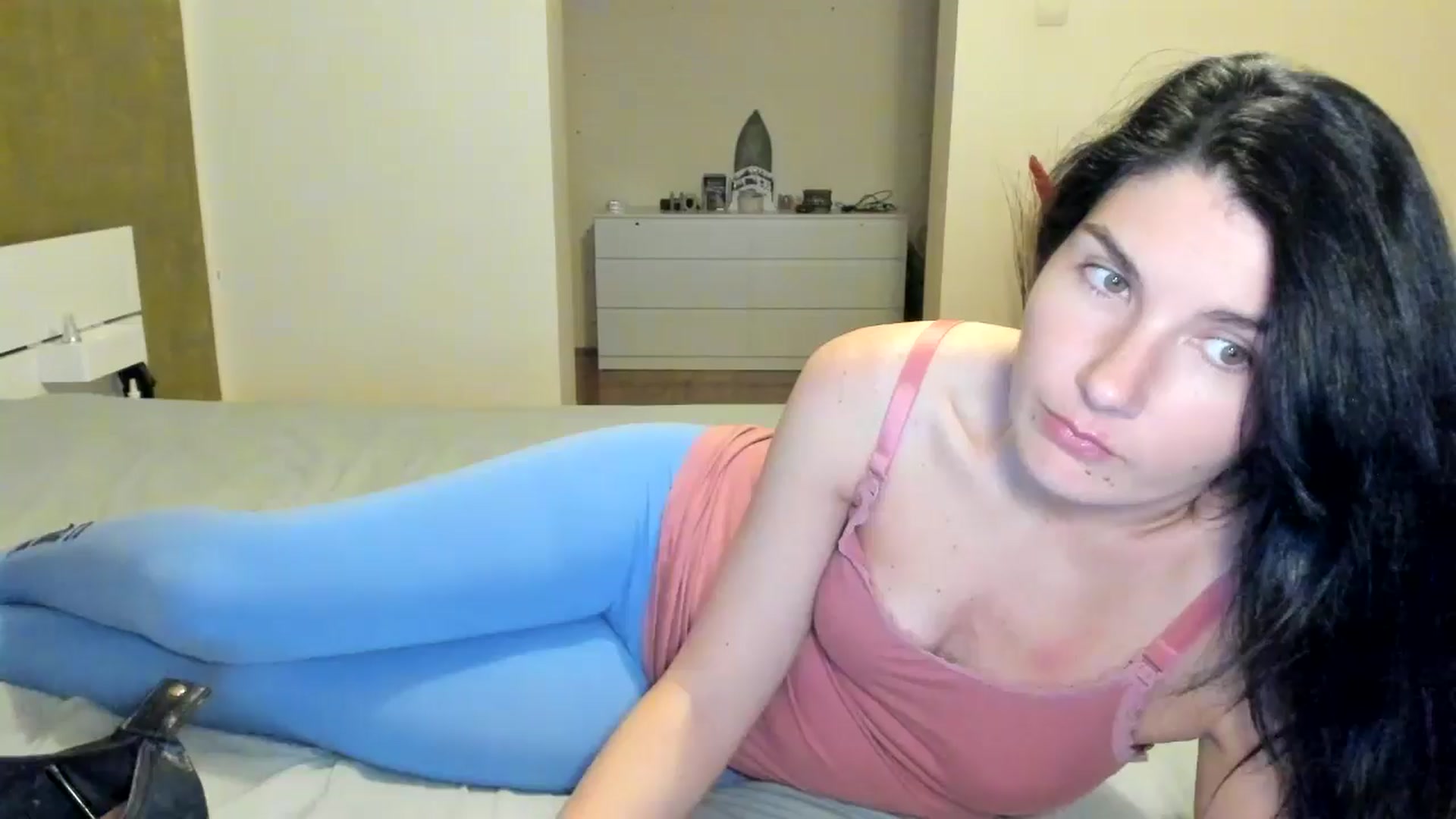 Gallery image thumbnail from SiouxPrincess's myfreecams stream on, 06/28/2024, 22:17 image 1 of 20