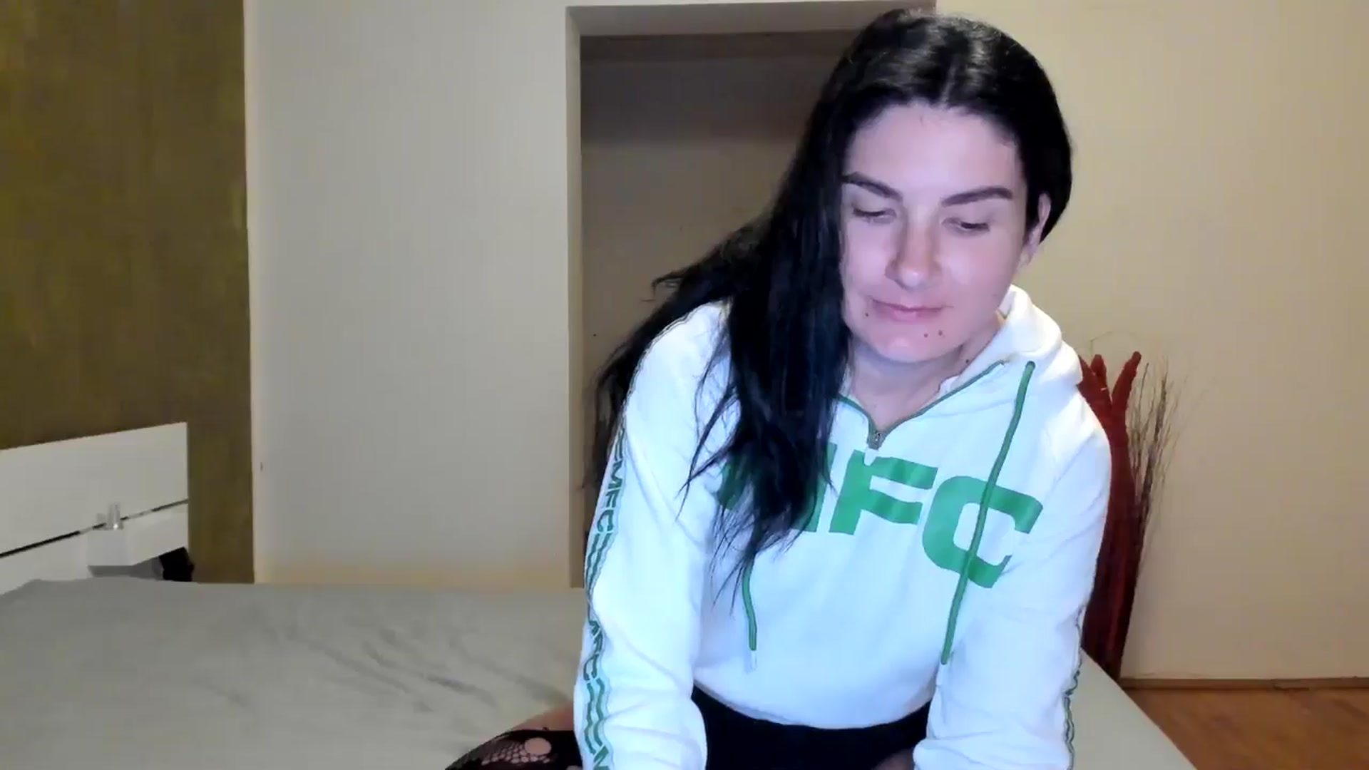 Gallery image thumbnail from SiouxPrincess's myfreecams stream on, 06/29/2024, 23:03 image 9 of 20