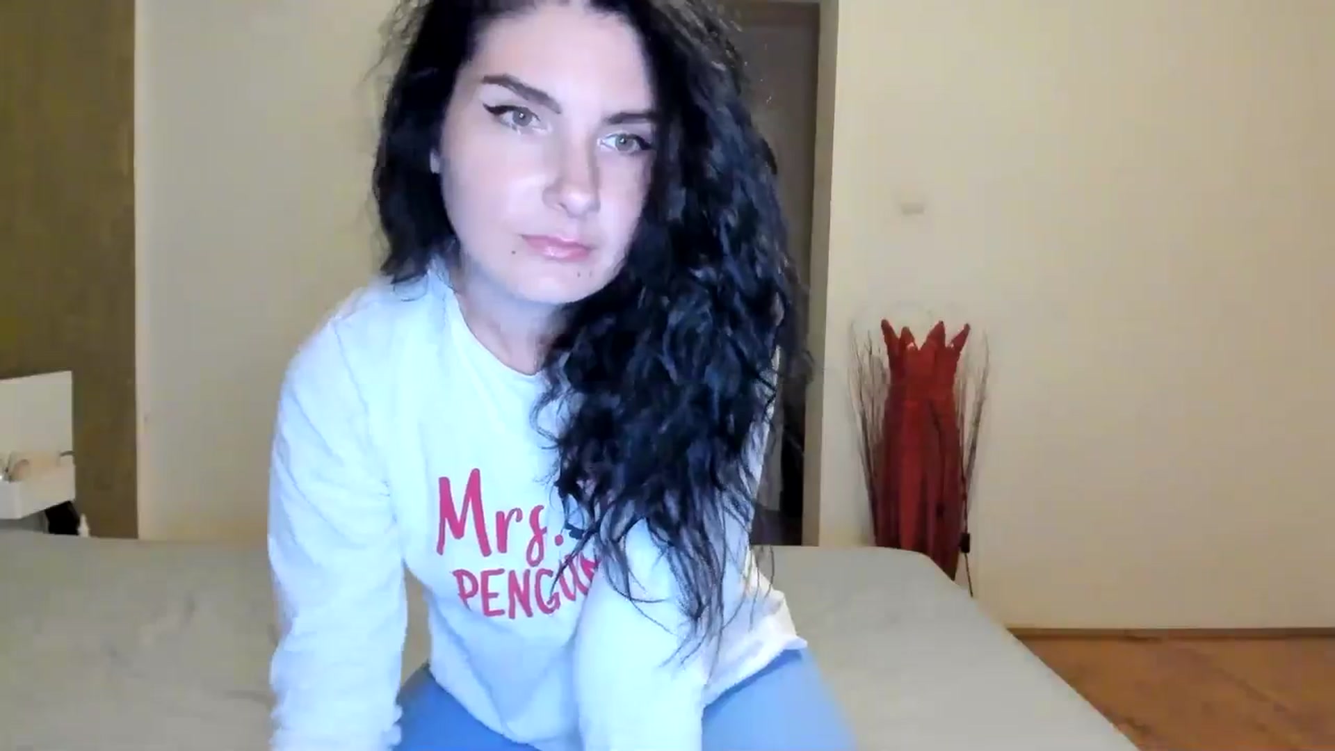 Gallery image thumbnail from SiouxPrincess's myfreecams stream on, 06/30/2024, 22:24 image 11 of 20