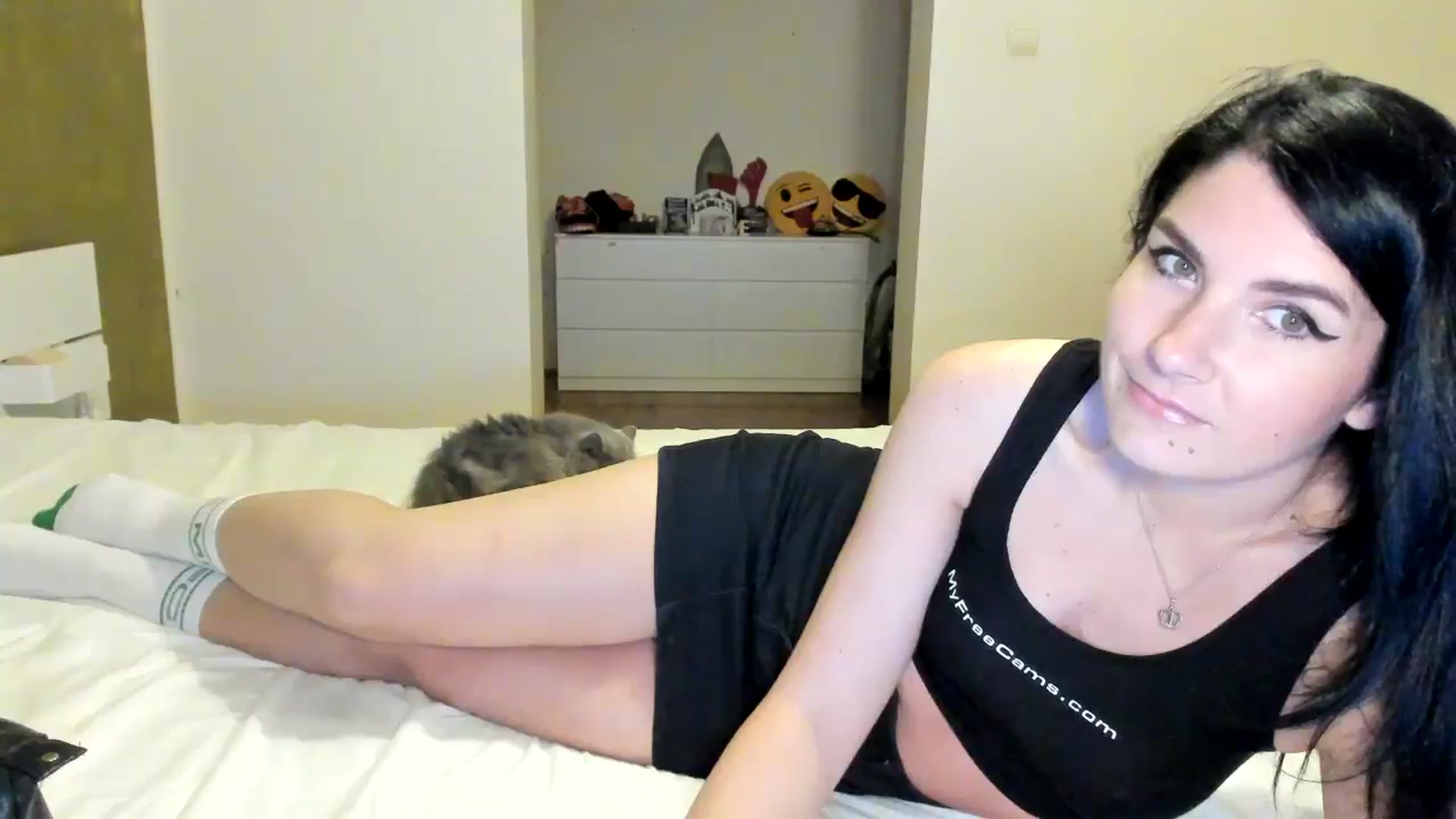 Gallery image thumbnail from SiouxPrincess's myfreecams stream on, 07/06/2024, 23:17 image 4 of 20