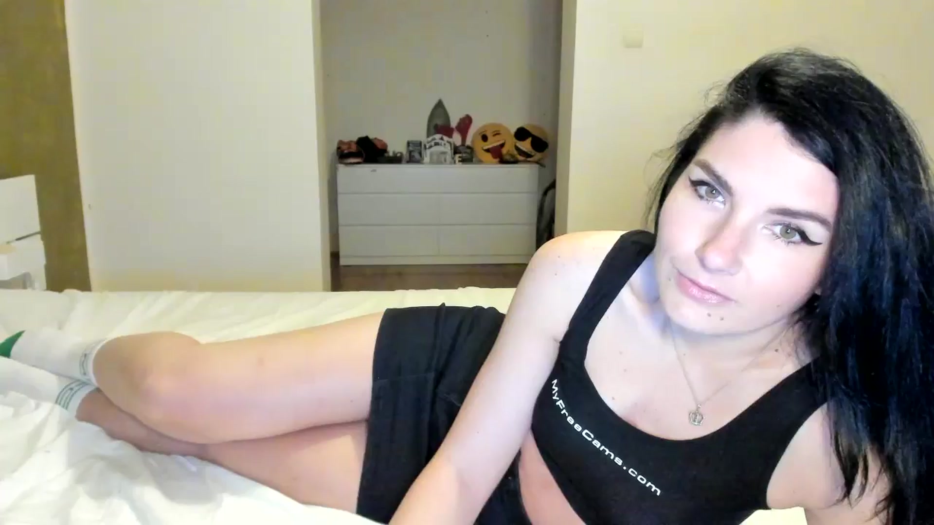 Gallery image thumbnail from SiouxPrincess's myfreecams stream on, 07/06/2024, 23:17 image 11 of 20