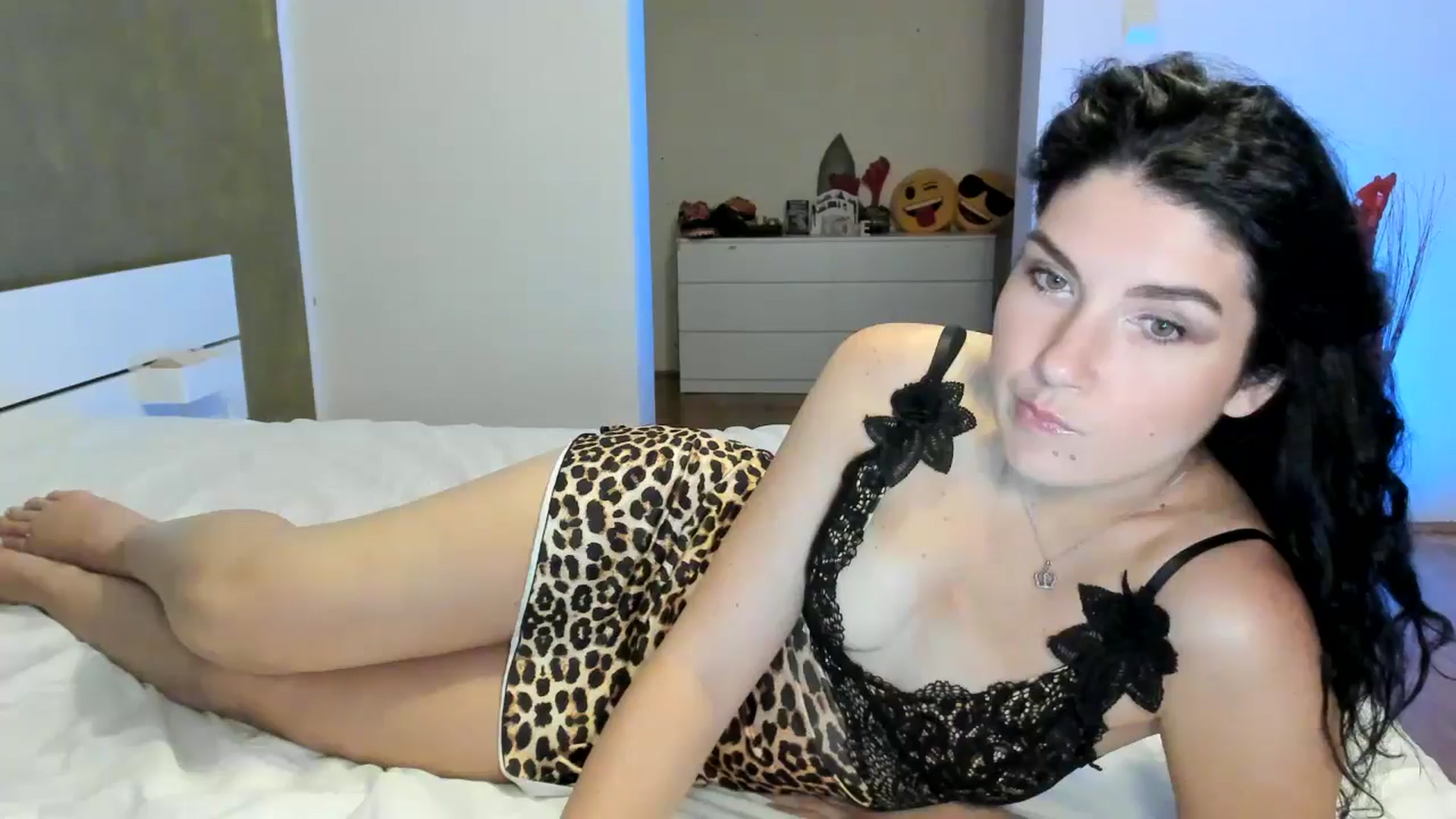 Gallery image thumbnail from SiouxPrincess's myfreecams stream on, 07/07/2024, 23:46 image 5 of 20