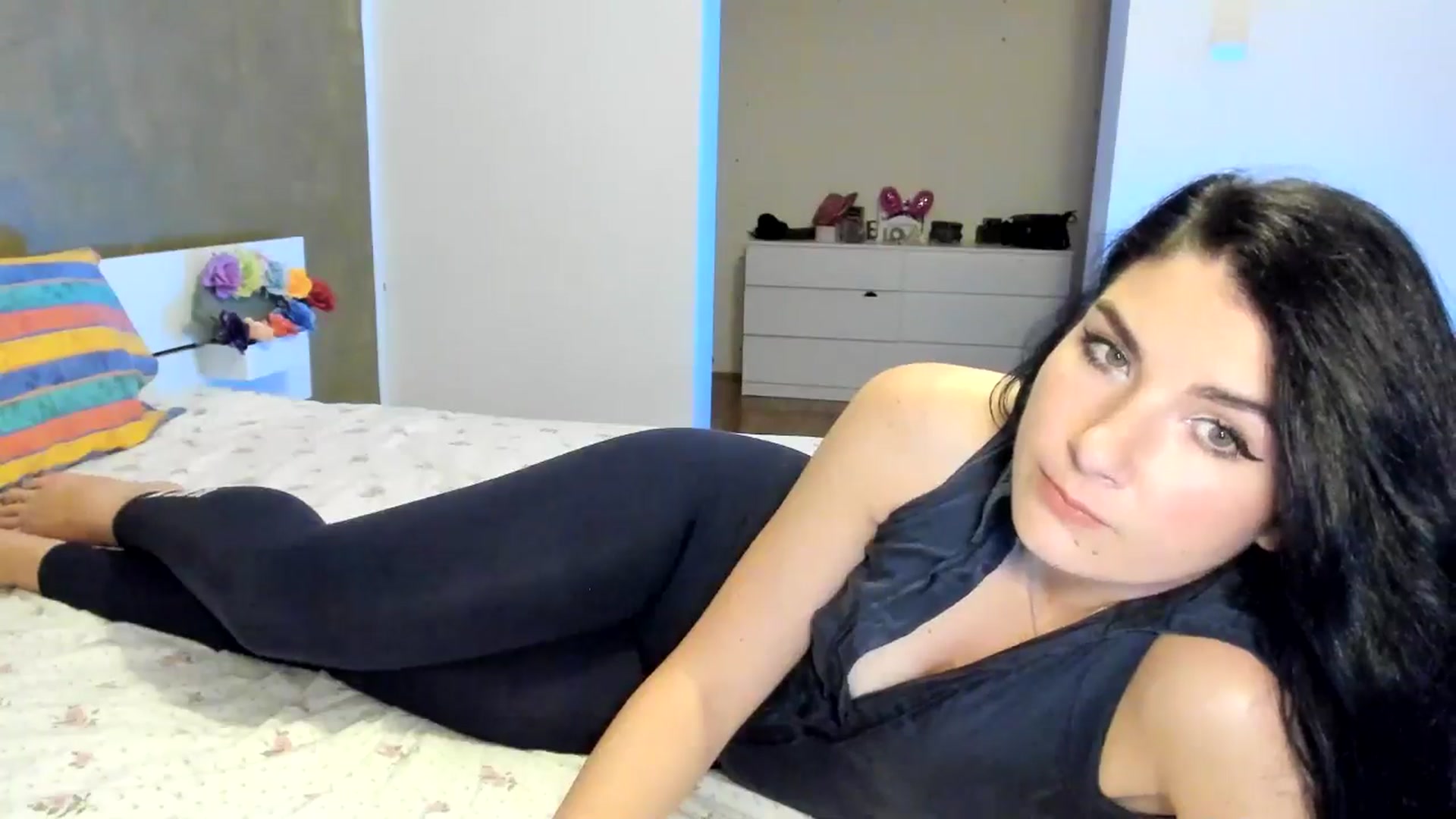 Gallery image thumbnail from SiouxPrincess's myfreecams stream on, 07/17/2024, 23:46 image 9 of 20