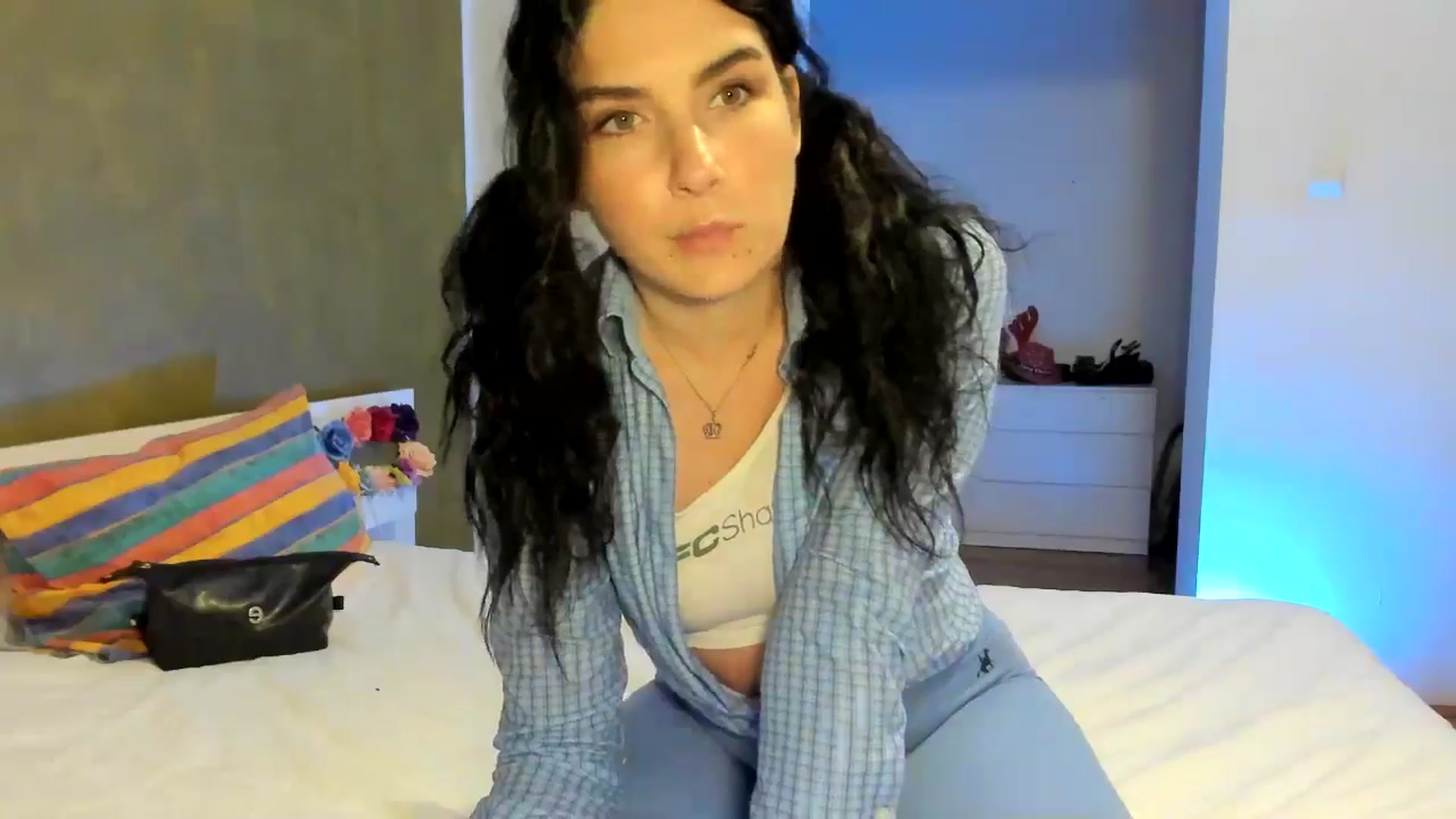 Gallery image thumbnail from SiouxPrincess's myfreecams stream on, 07/31/2024, 23:58 image 13 of 20