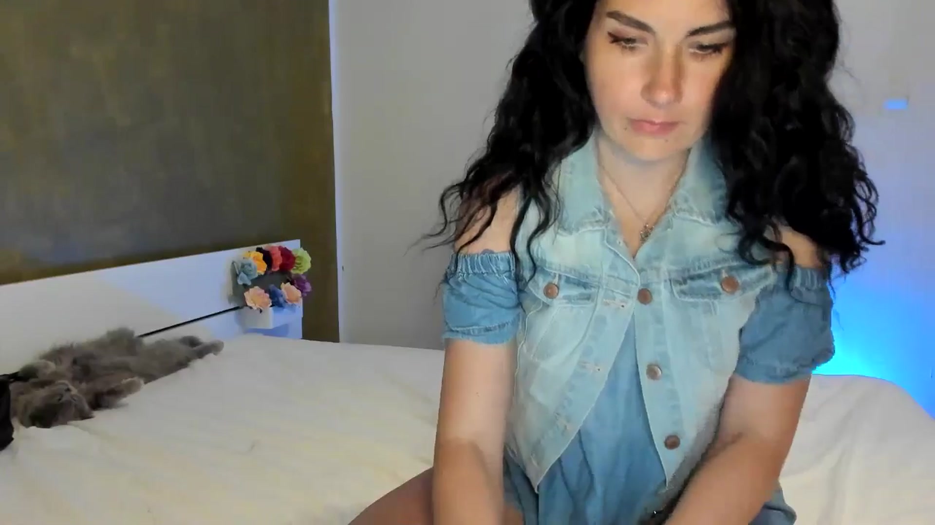 Gallery image thumbnail from SiouxPrincess's myfreecams stream on, 08/04/2024, 24:21 image 16 of 20