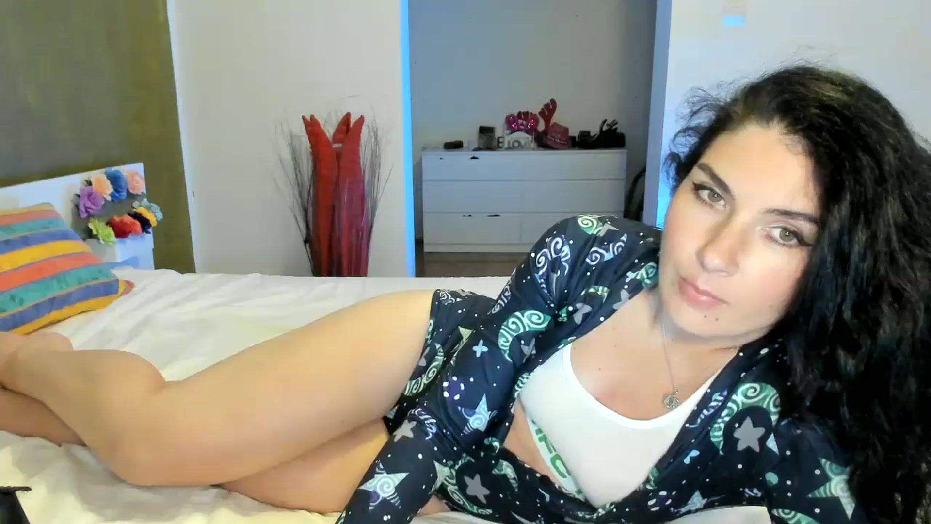 Gallery image thumbnail from SiouxPrincess's myfreecams stream on, 08/05/2024, 23:56 image 9 of 20