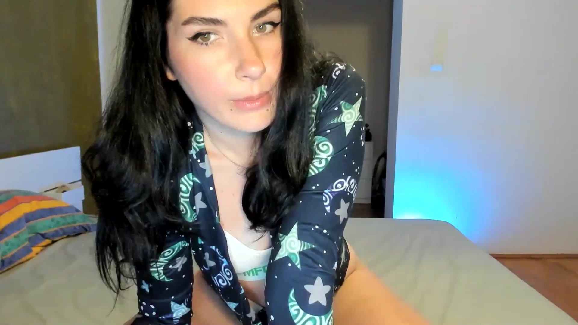 Gallery image thumbnail from SiouxPrincess's myfreecams stream on, 08/16/2024, 24:01 image 17 of 20
