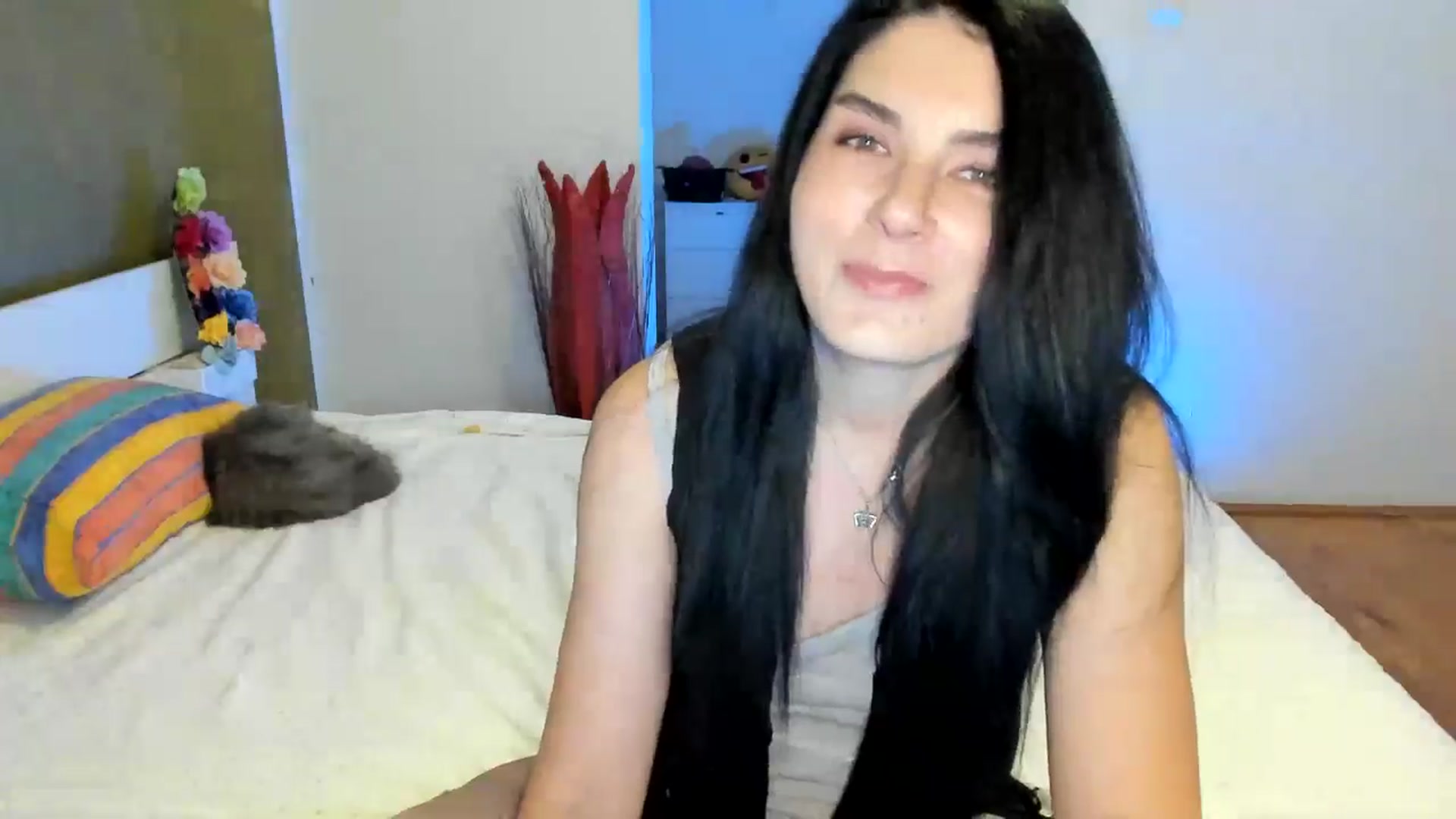 Gallery image thumbnail from SiouxPrincess's myfreecams stream on, 08/28/2024, 21:51 image 3 of 20