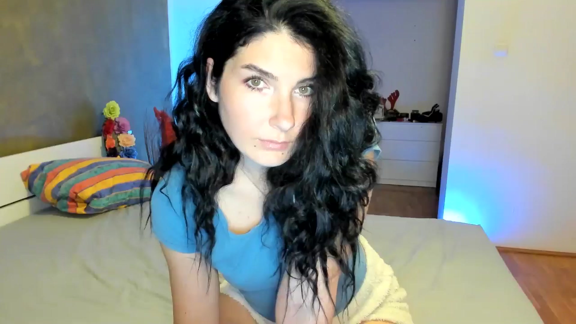Gallery image thumbnail from SiouxPrincess's myfreecams stream on, 09/01/2024, 23:20 image 12 of 20