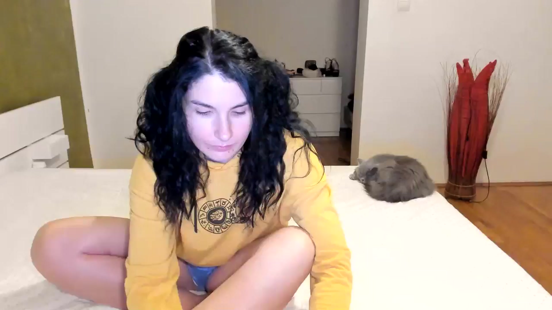 Gallery image thumbnail from SiouxPrincess's myfreecams stream on, 10/06/2024, 24:52 image 1 of 20