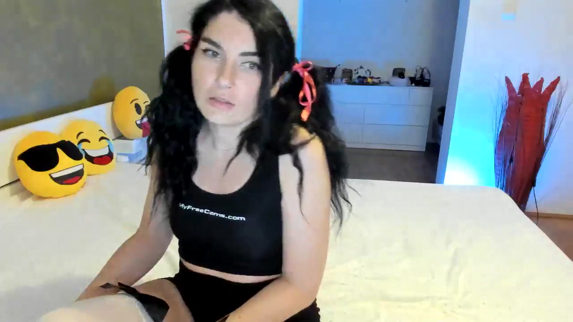 Gallery image thumbnail from SiouxPrincess's myfreecams stream on, 10/09/2024, 23:40 image 20 of 20