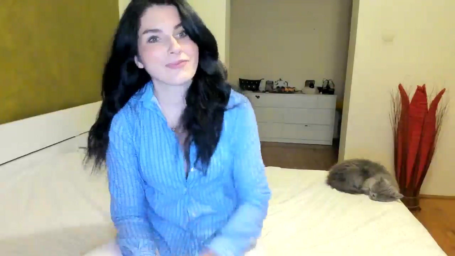 Gallery image thumbnail from SiouxPrincess's myfreecams stream on, 10/12/2024, 23:44 image 4 of 20
