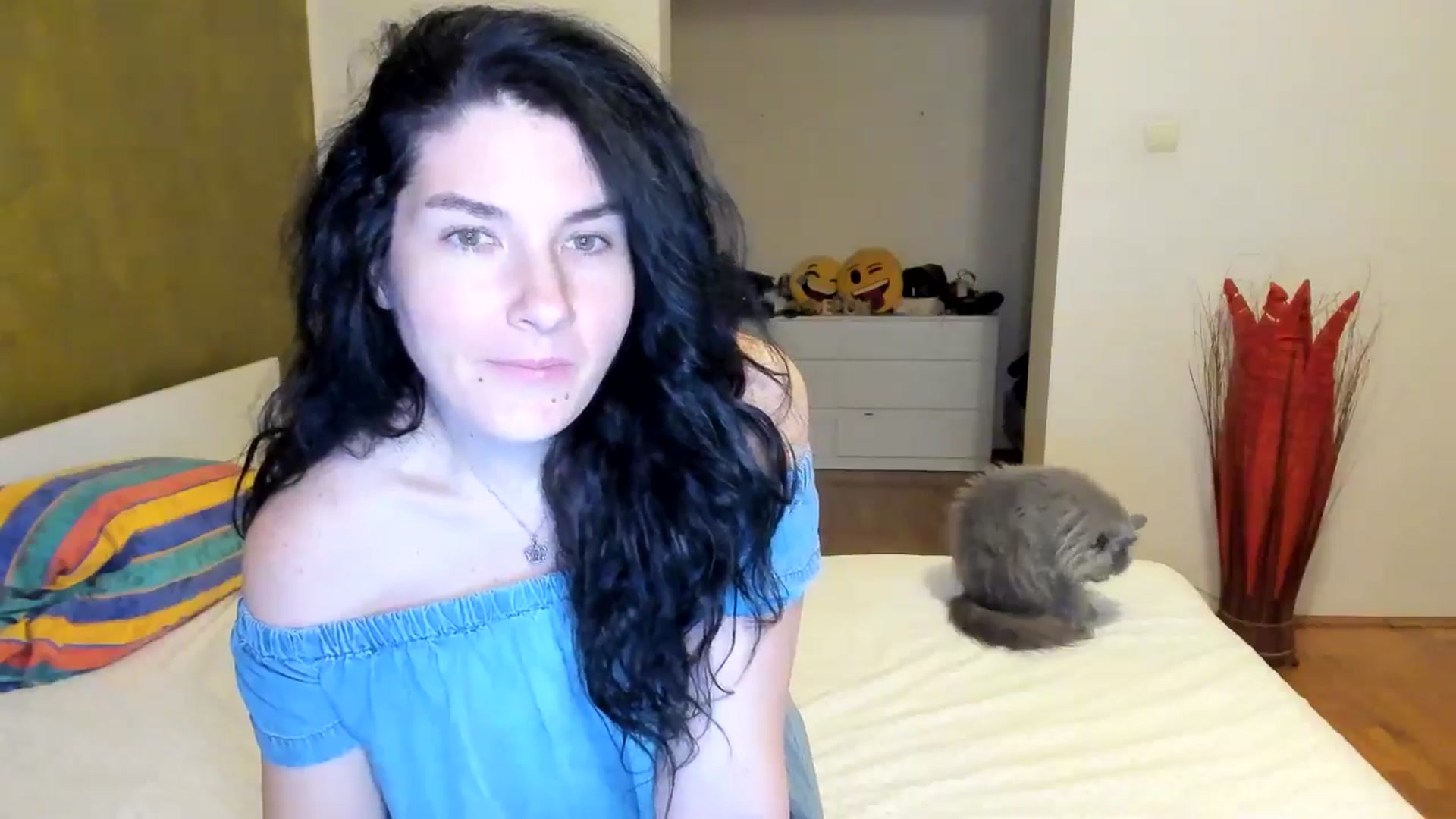 Gallery image thumbnail from SiouxPrincess's myfreecams stream on, 11/02/2024, 01:01 image 18 of 20