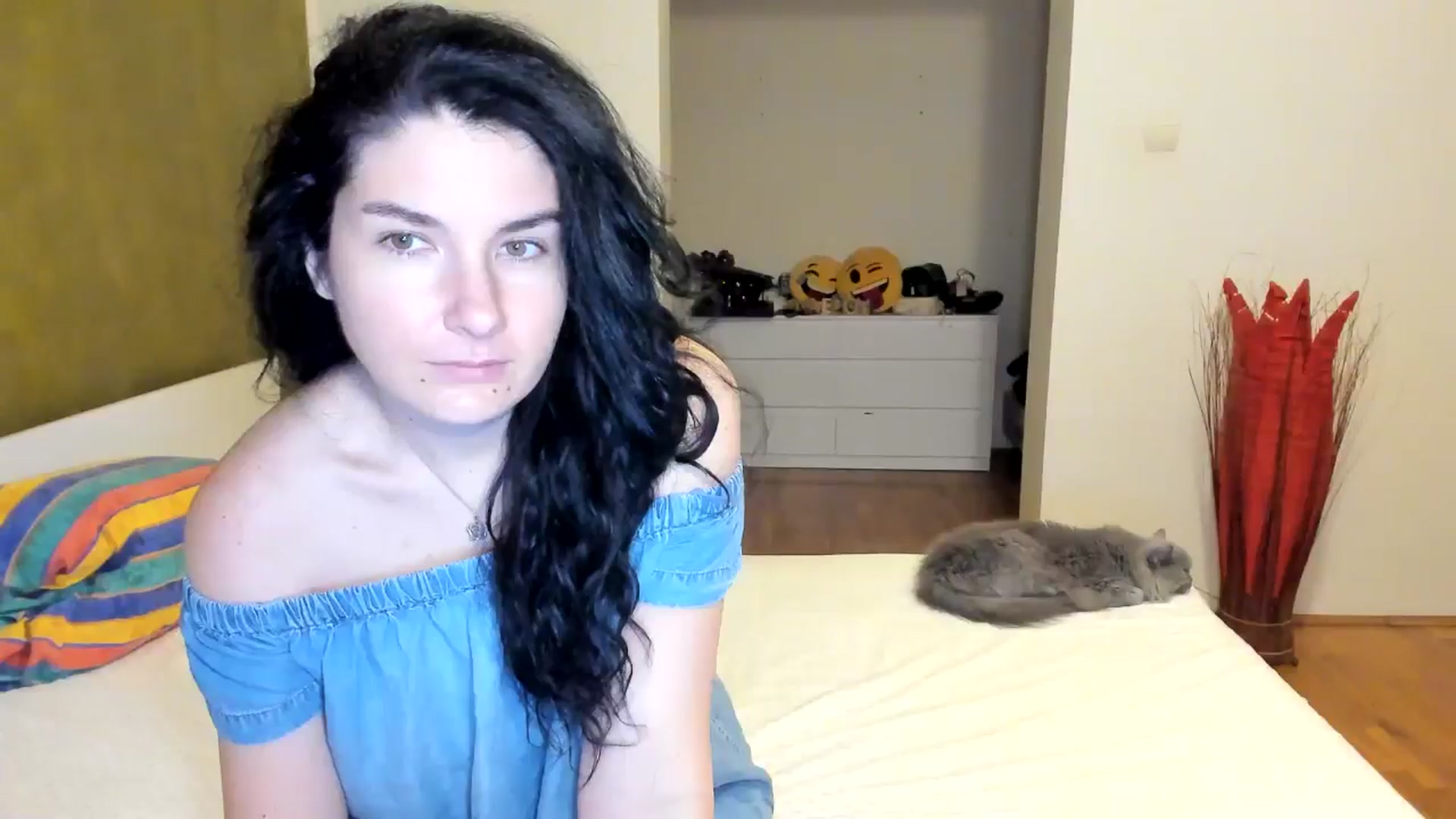 Gallery image thumbnail from SiouxPrincess's myfreecams stream on, 11/02/2024, 01:01 image 15 of 20
