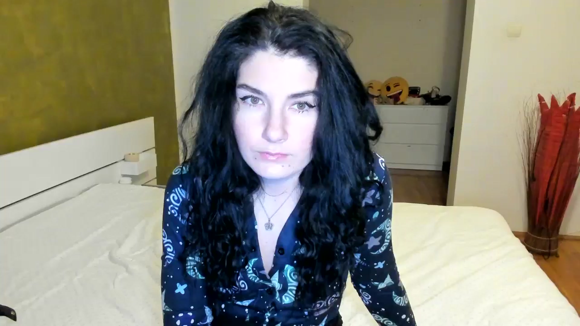 Gallery image thumbnail from SiouxPrincess's myfreecams stream on, 11/05/2024, 24:54 image 1 of 20