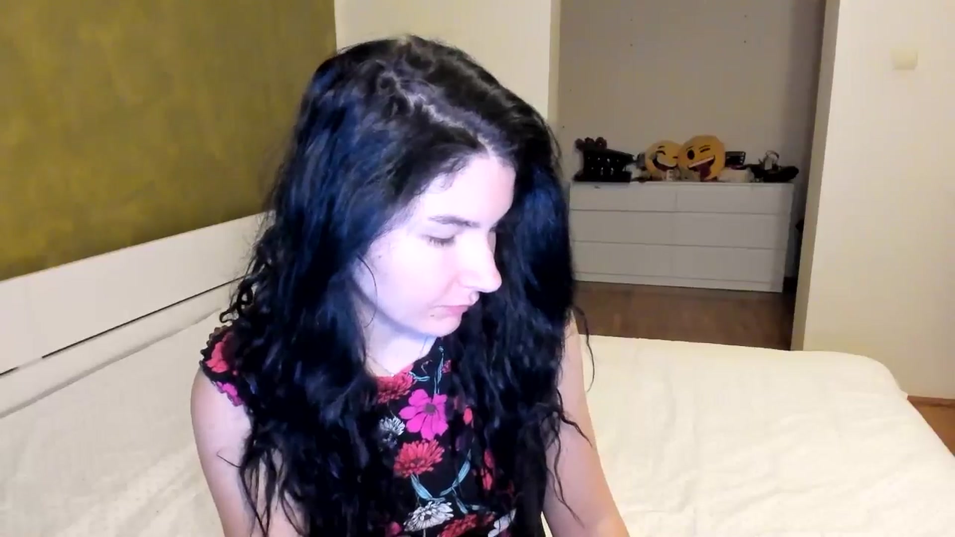 Gallery image thumbnail from SiouxPrincess's myfreecams stream on, 11/08/2024, 01:29 image 6 of 20