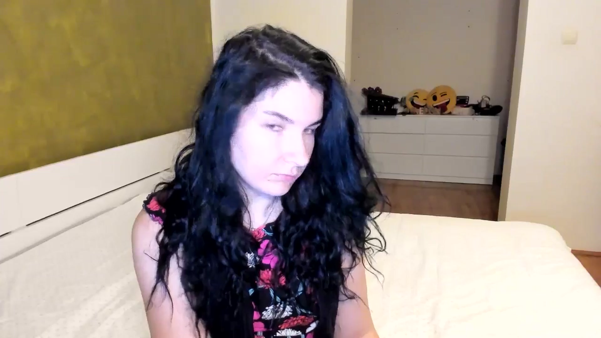 Gallery image thumbnail from SiouxPrincess's myfreecams stream on, 11/08/2024, 01:29 image 15 of 20