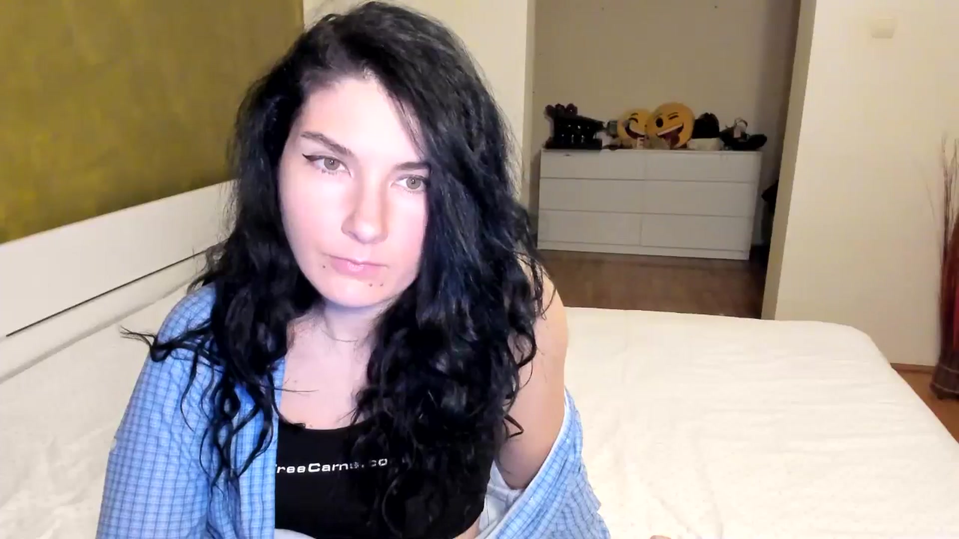 Gallery image thumbnail from SiouxPrincess's myfreecams stream on, 11/09/2024, 01:56 image 13 of 20