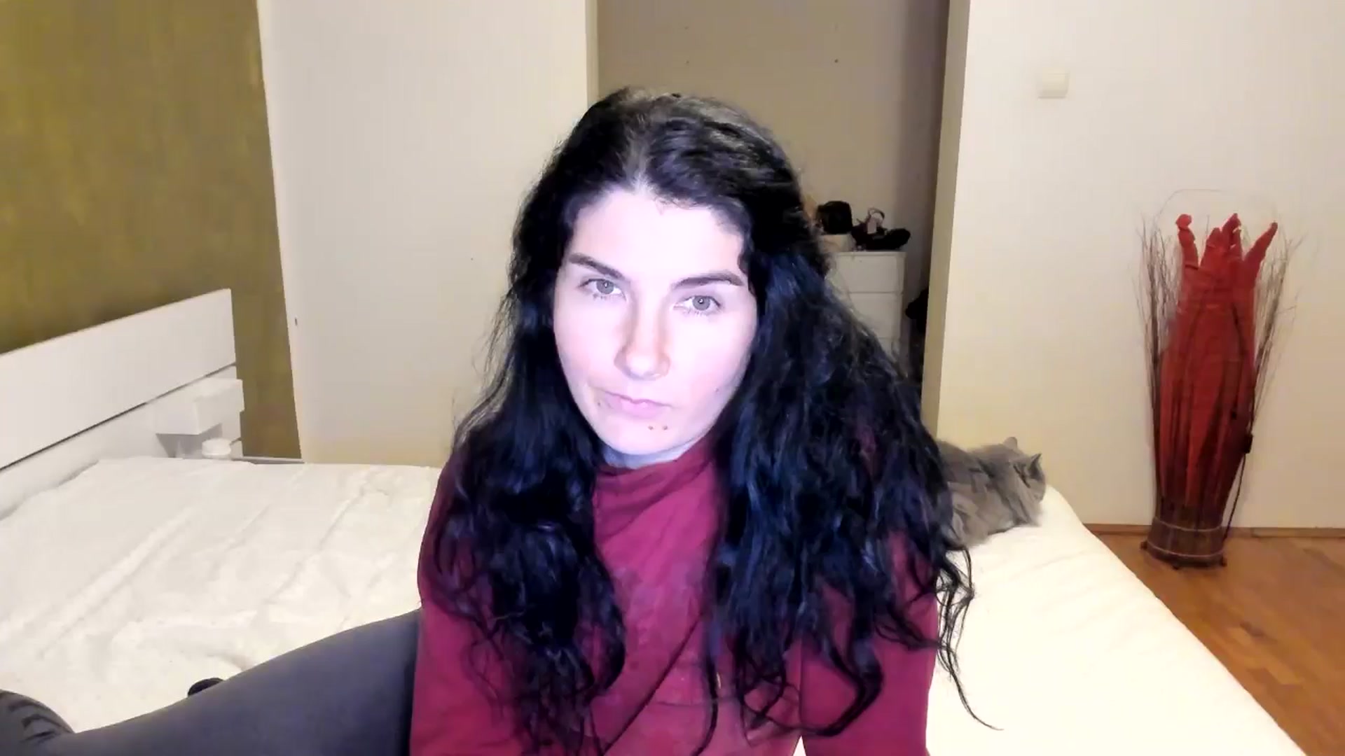 Gallery image thumbnail from SiouxPrincess's myfreecams stream on, 11/12/2024, 22:41 image 17 of 20