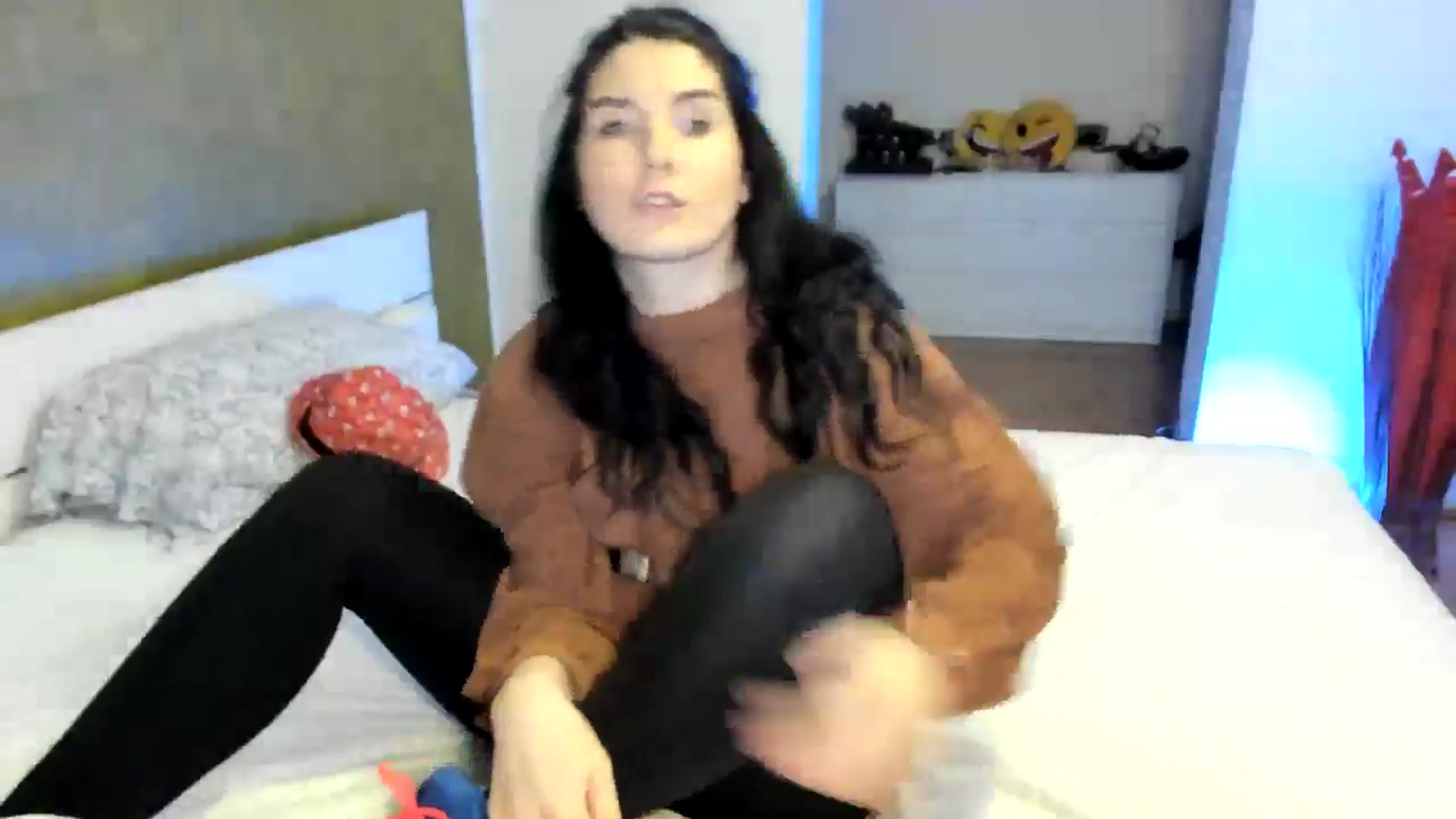 Gallery image thumbnail from SiouxPrincess's myfreecams stream on, 11/17/2024, 24:41 image 14 of 20