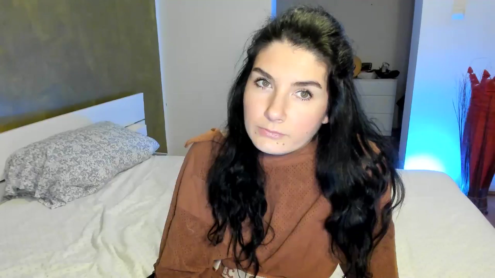 Gallery image thumbnail from SiouxPrincess's myfreecams stream on, 11/17/2024, 24:41 image 7 of 20