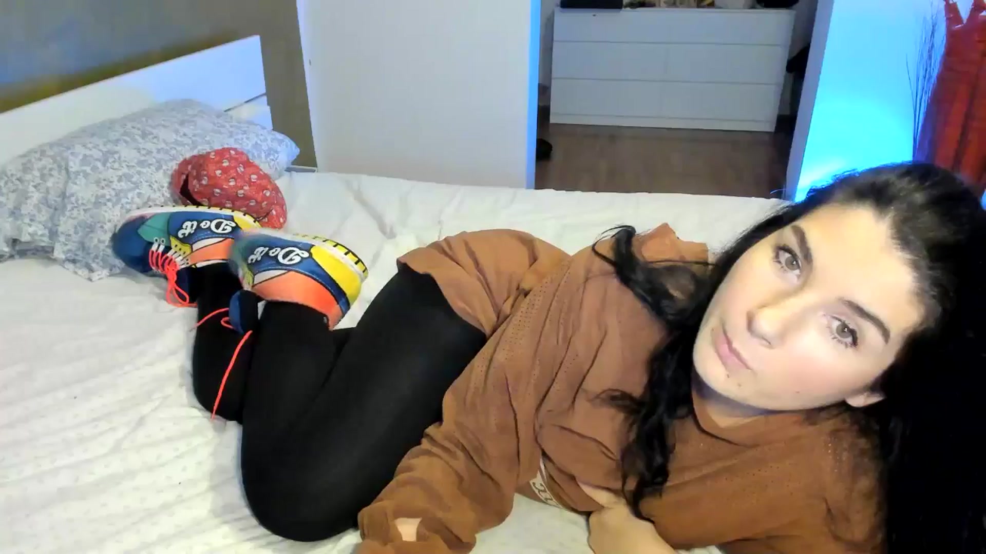 Gallery image thumbnail from SiouxPrincess's myfreecams stream on, 11/17/2024, 24:41 image 17 of 20