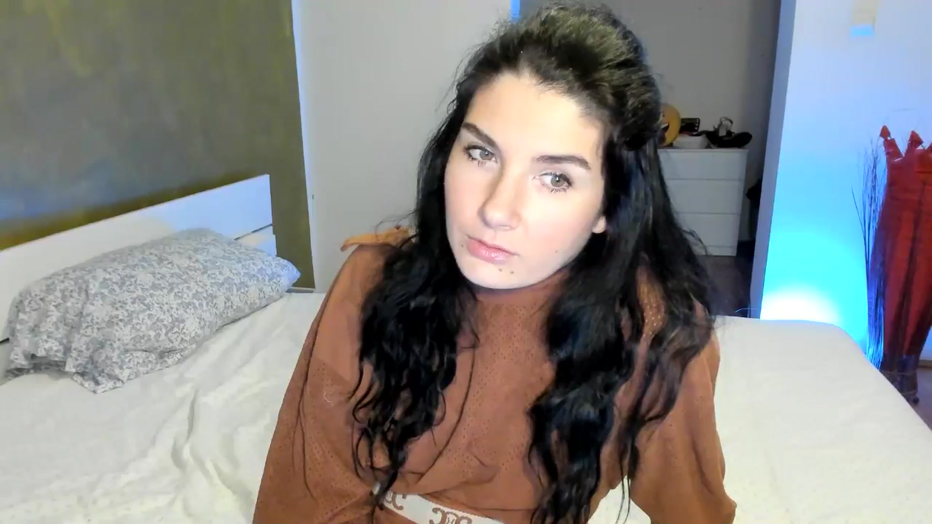 Gallery image thumbnail from SiouxPrincess's myfreecams stream on, 11/17/2024, 24:41 image 5 of 20