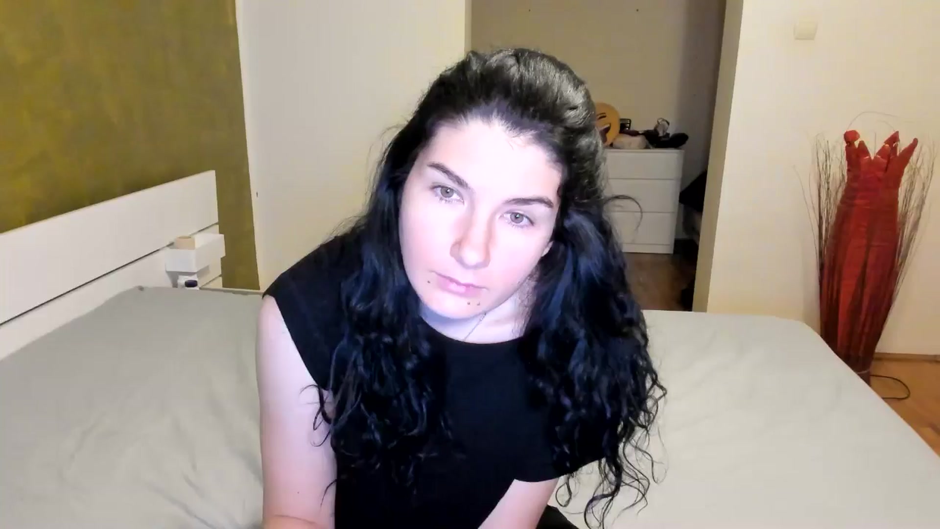 Gallery image thumbnail from SiouxPrincess's myfreecams stream on, 11/22/2024, 01:34 image 7 of 20