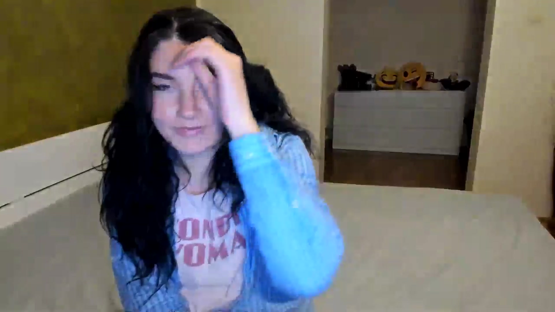 Gallery image thumbnail from SiouxPrincess's myfreecams stream on, 11/23/2024, 24:53 image 14 of 20
