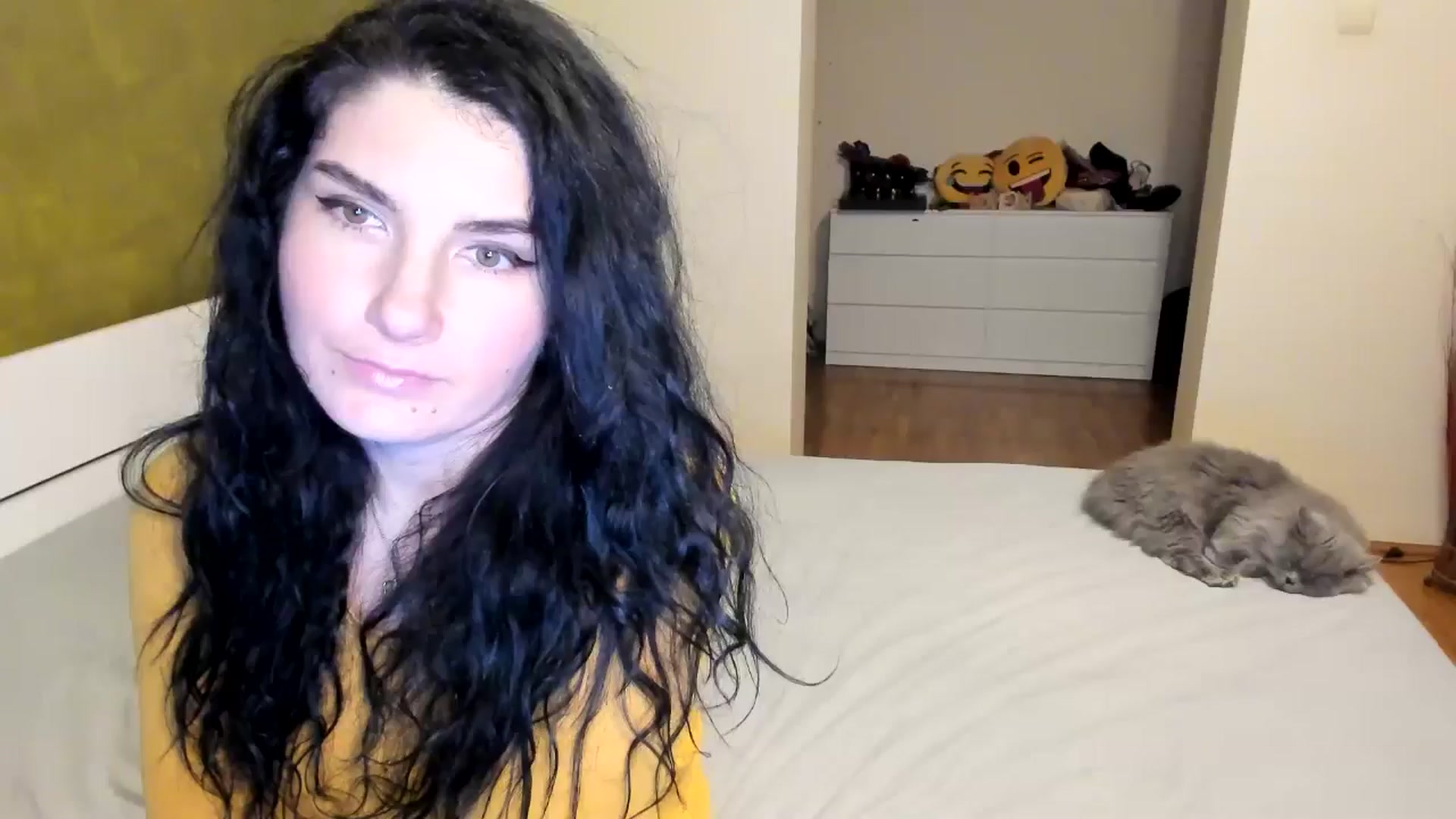 Gallery image thumbnail from SiouxPrincess's myfreecams stream on, 11/27/2024, 02:06 image 12 of 20