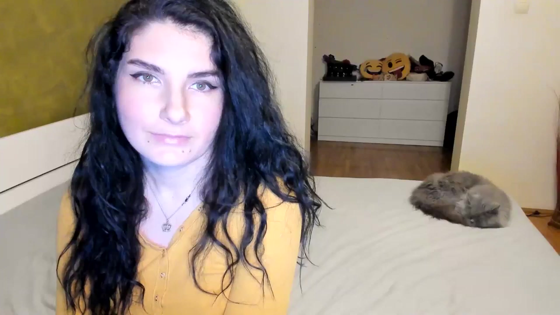Gallery image thumbnail from SiouxPrincess's myfreecams stream on, 11/27/2024, 02:06 image 19 of 20