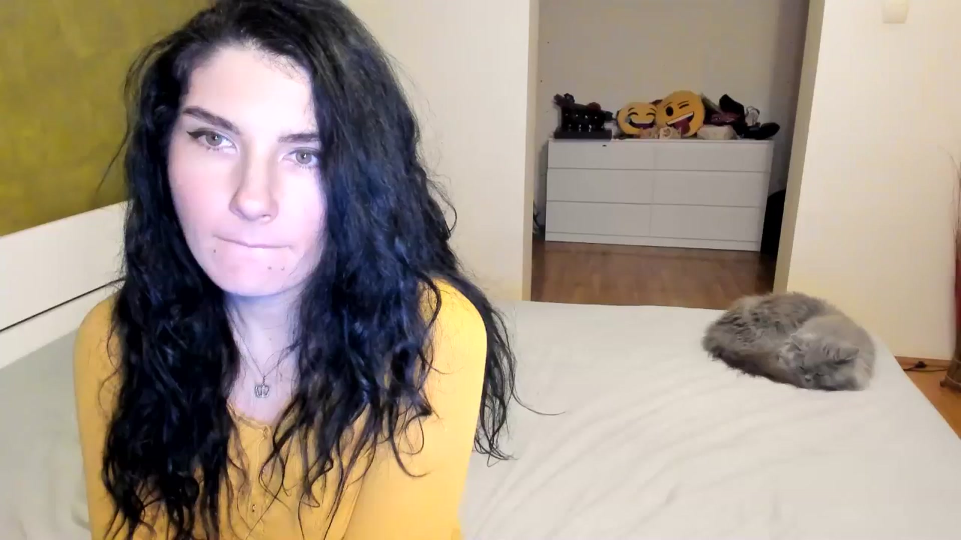 Gallery image thumbnail from SiouxPrincess's myfreecams stream on, 11/27/2024, 02:06 image 16 of 20