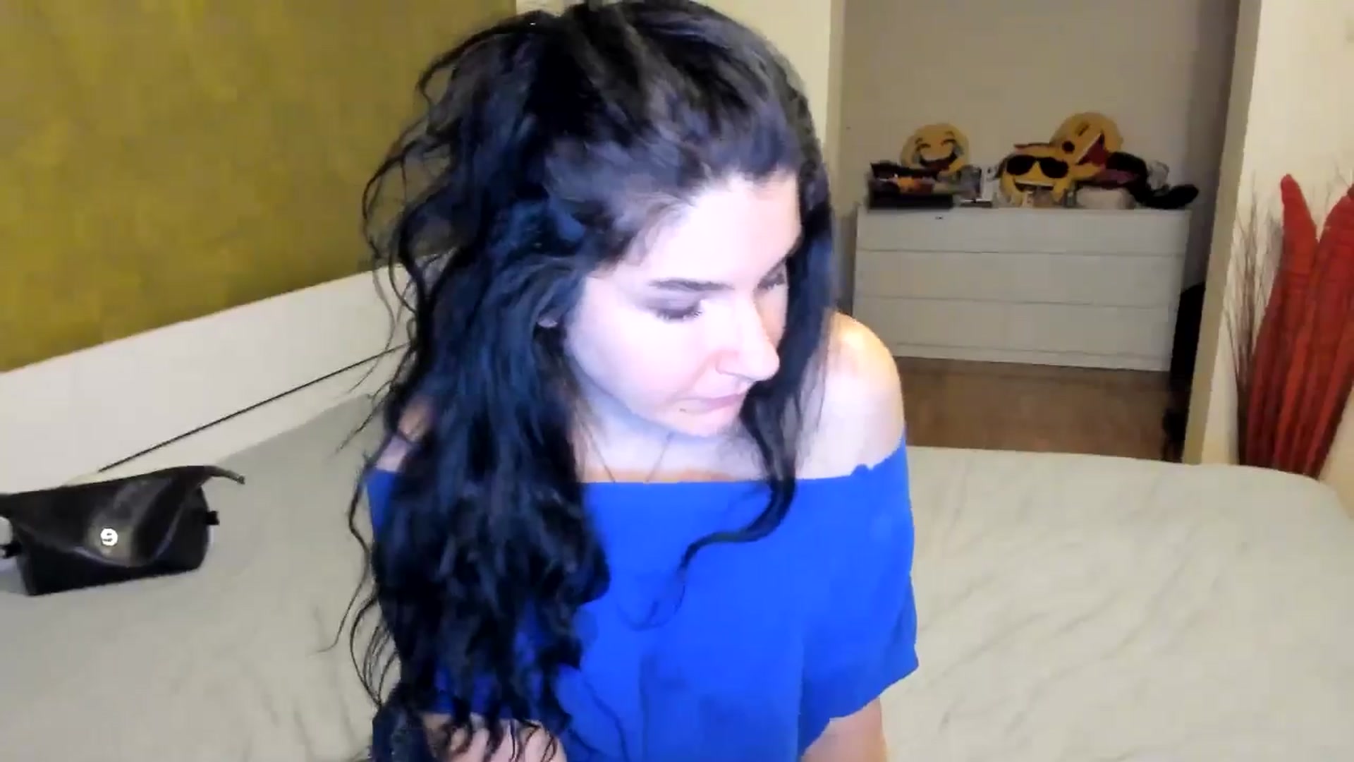 Gallery image thumbnail from SiouxPrincess's myfreecams stream on, 11/28/2024, 01:37 image 14 of 20